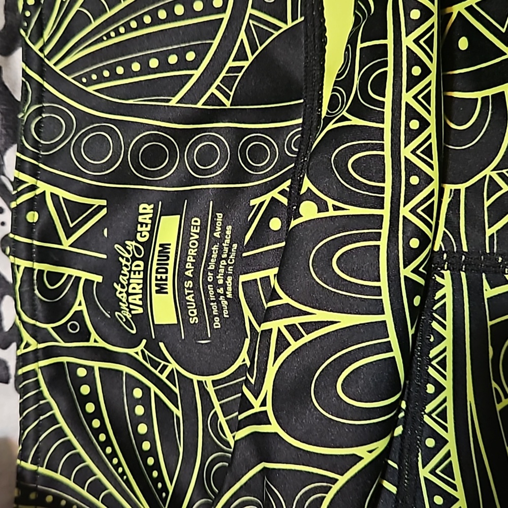 CVG leggings, size med, capri length.